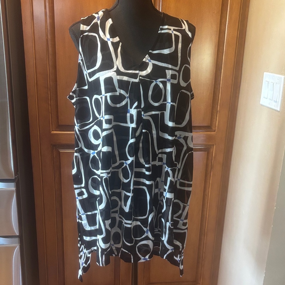 Alfani Black & White Geometric Sleeveless Tunic